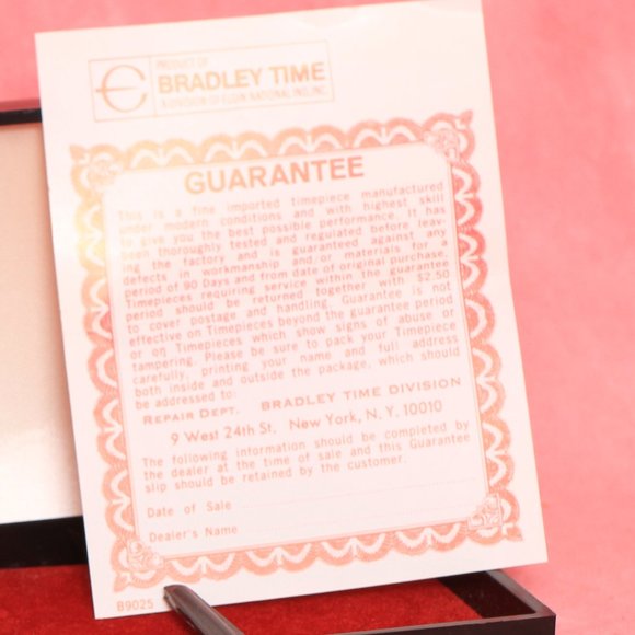 A SUPER RARE VINTAGE Bradley Mickey Mouse Watch - Picture 9 of 12